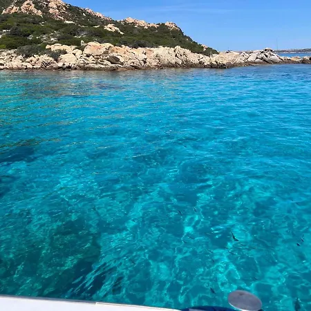 Steps From The With Views And Big Patio! Apartmán Baia Sardinia