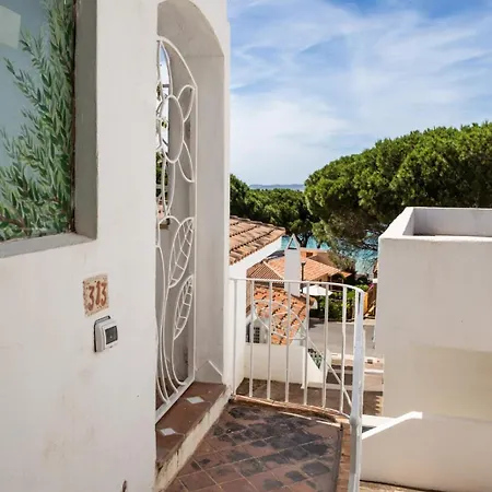 Steps From The With Views And Big Patio! Apartmán
