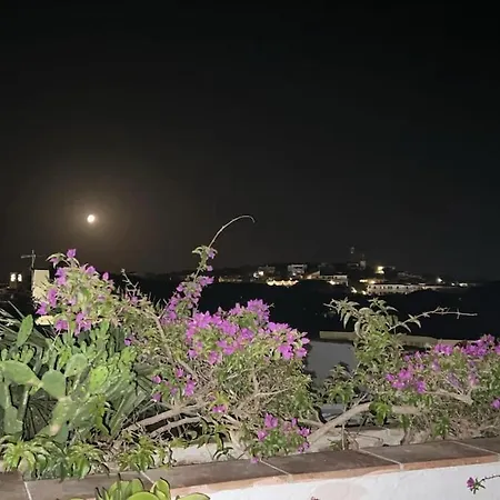 Steps From The With Views And Big Patio! *