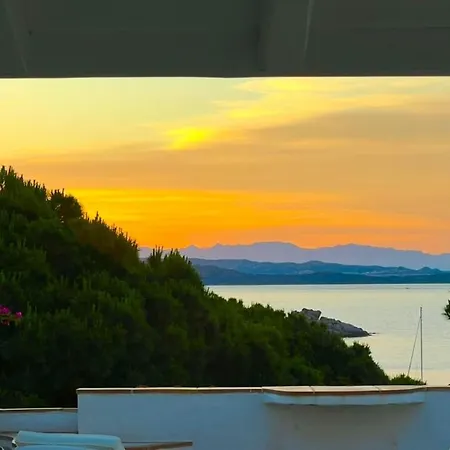 Steps From The With Views And Big Patio! Baia Sardinia