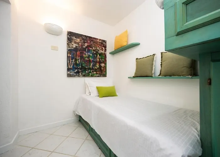 Steps From The With Views And Big Patio! Apartman Baja Sardinia