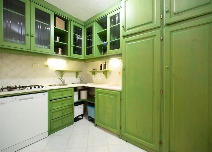 Steps From The With Views And Big Patio! Apartman *