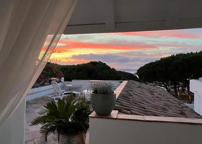 Apartman Steps From The With Views And Big Patio! *